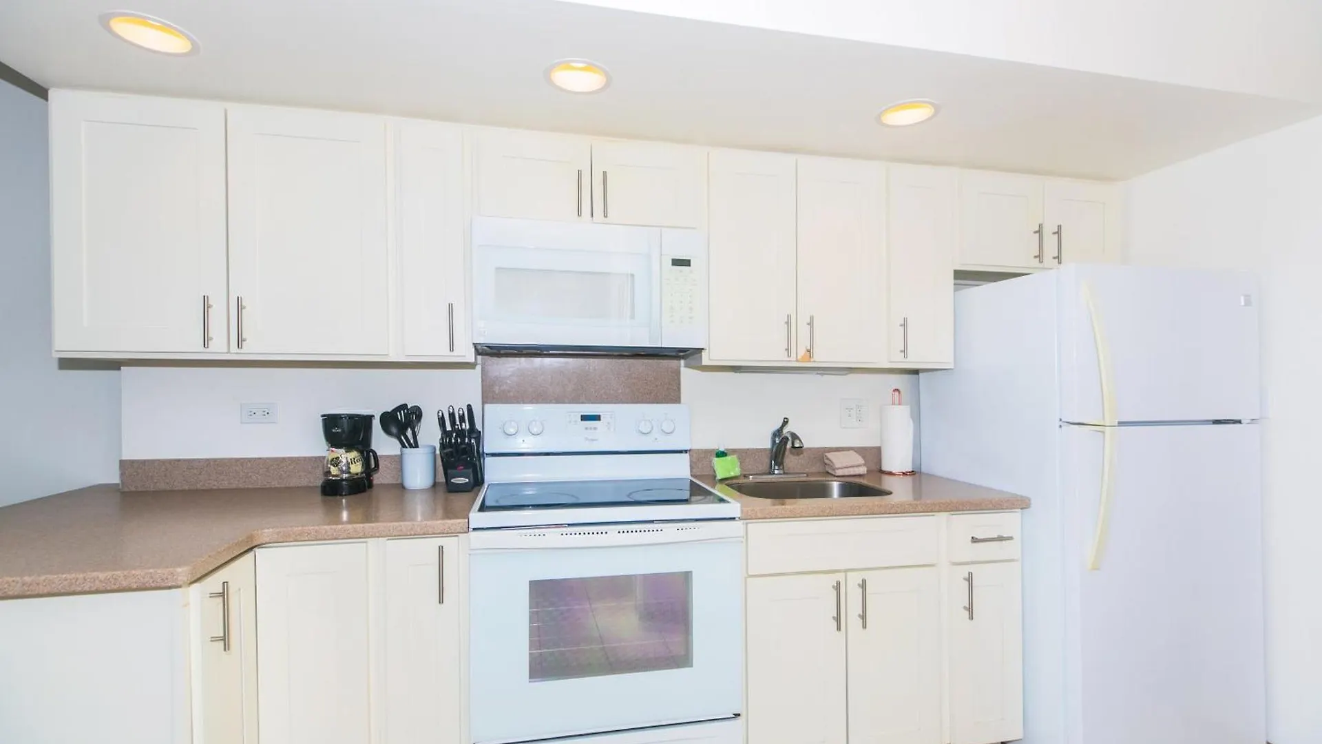 Ilikai Marina 1291 City View Studio Honolulu